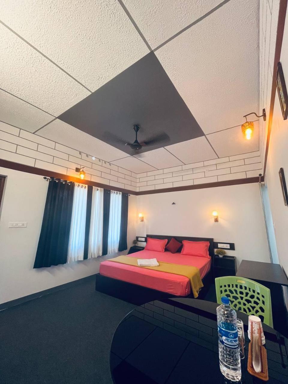 Linn View Home Stay Муннар Номер фото